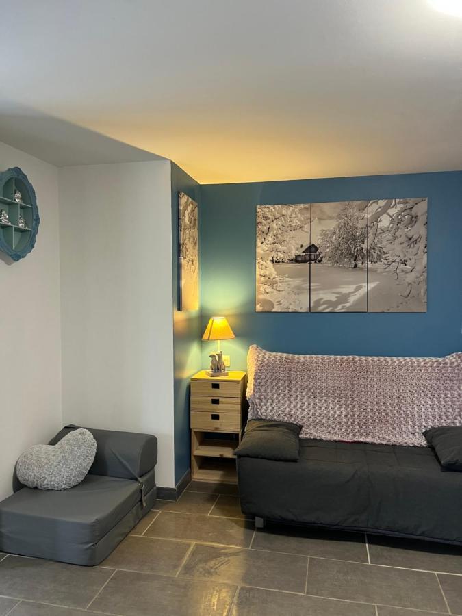 Tres Bel Appartement Bleu Монклар Екстериор снимка